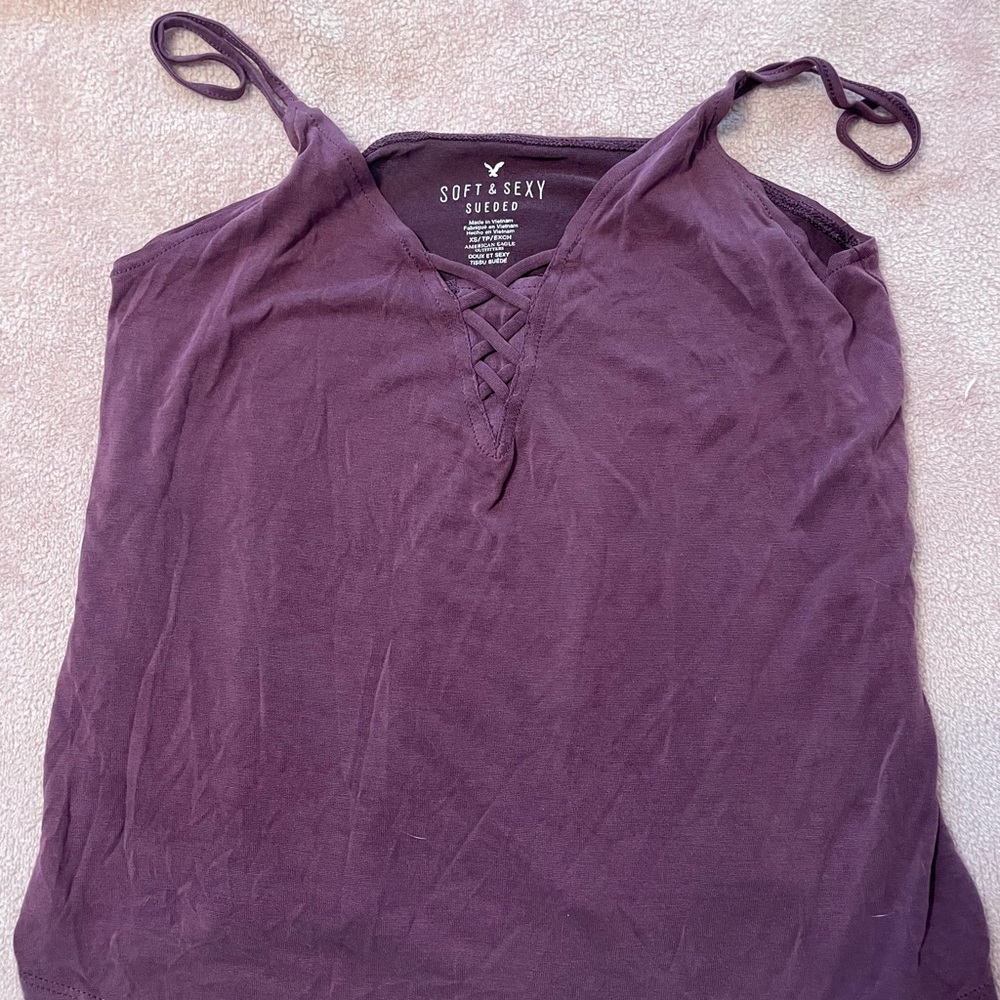 Super cute & soft v neck tank top. Very lightweight, perfect for spring & summer